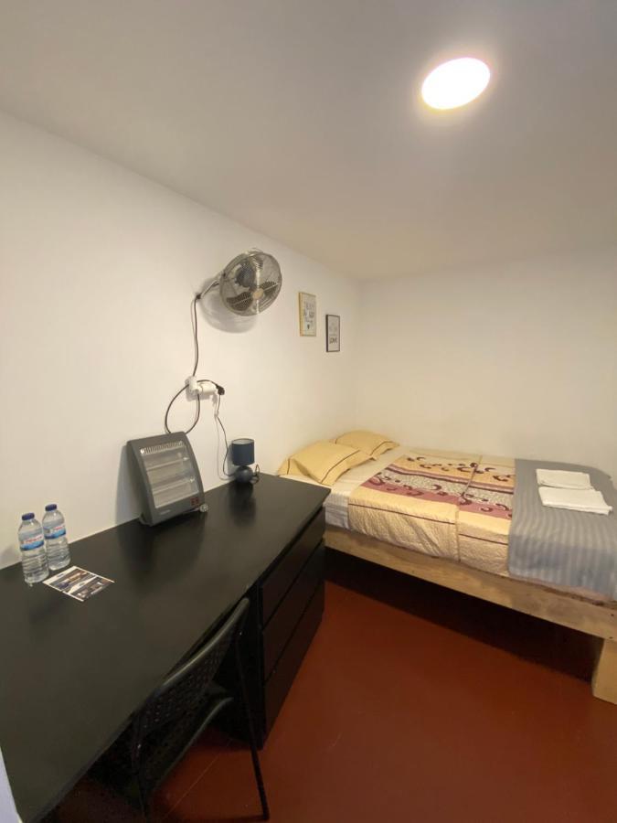 Casa Vale Ecotainer Hostel Lissabon Buitenkant foto