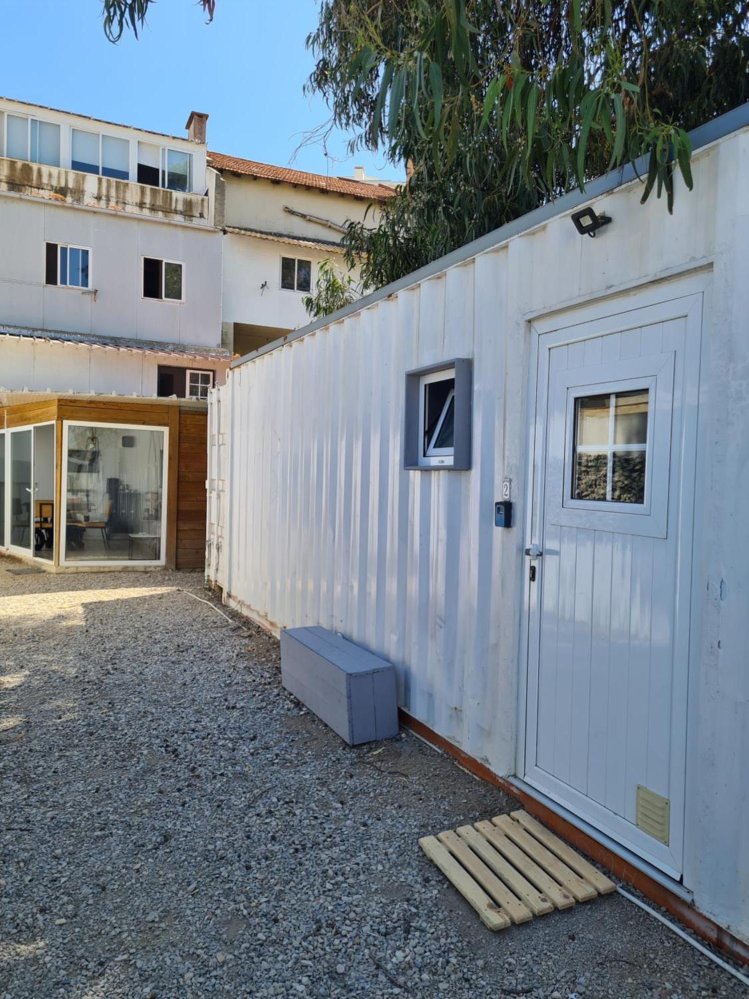 Casa Vale Ecotainer Hostel Lissabon Buitenkant foto