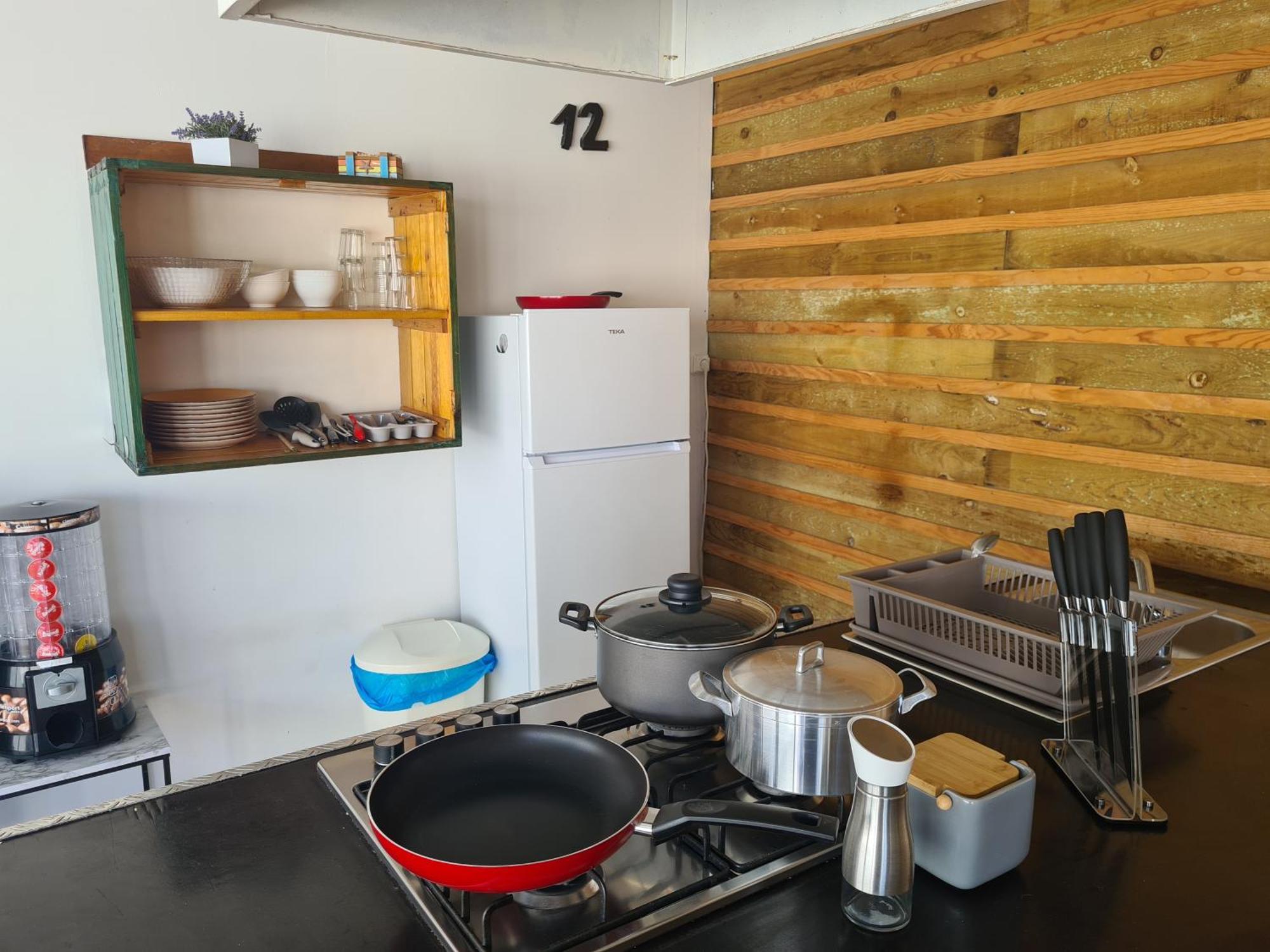 Casa Vale Ecotainer Hostel Lissabon Buitenkant foto