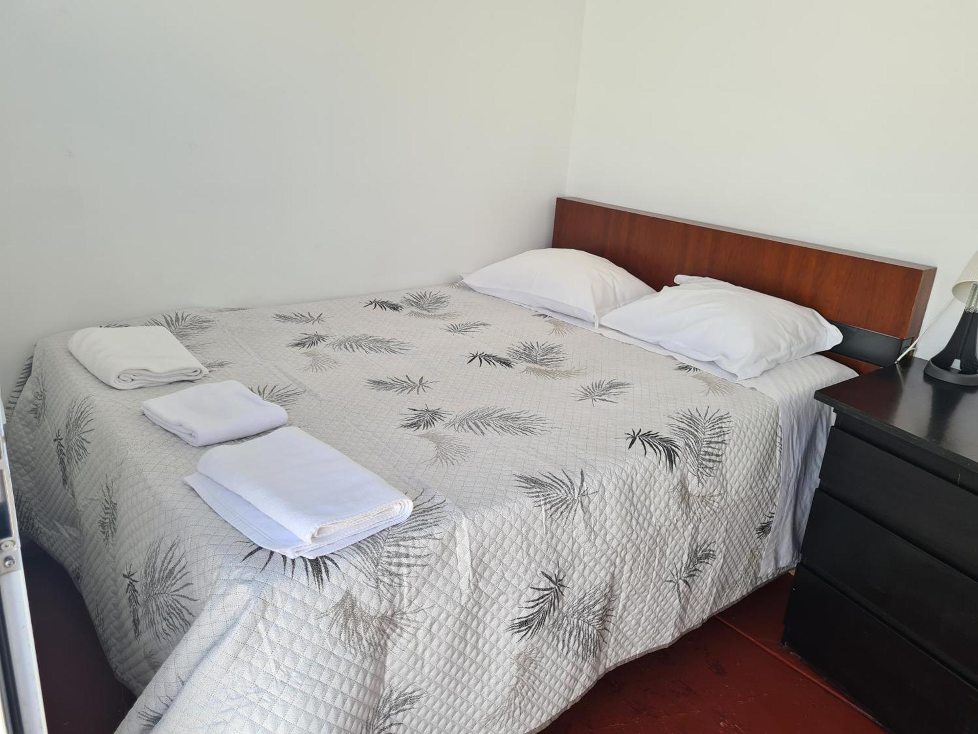 Casa Vale Ecotainer Hostel Lissabon Buitenkant foto