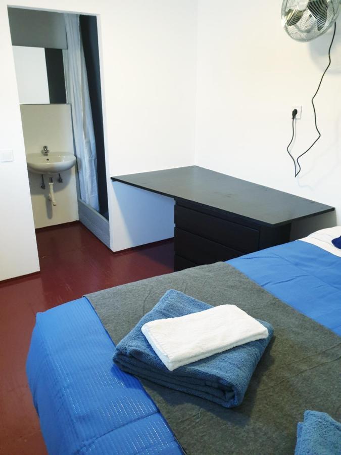 Casa Vale Ecotainer Hostel Lissabon Buitenkant foto