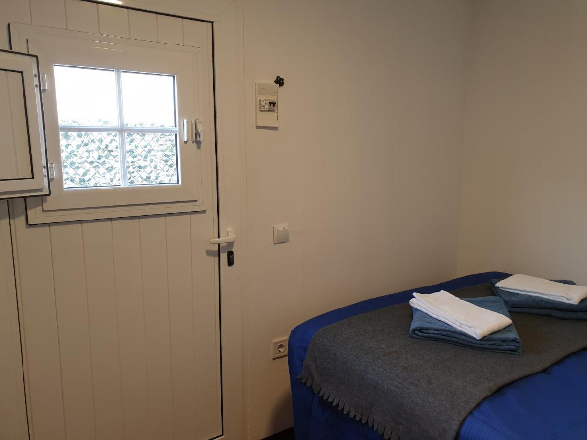 Casa Vale Ecotainer Hostel Lissabon Buitenkant foto